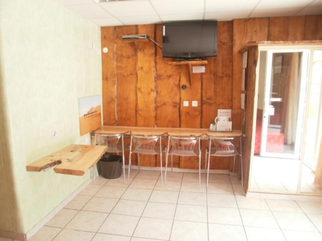 Hotel Restaurant Lancheton Saint-Julien-Mont-Denis Екстер'єр фото