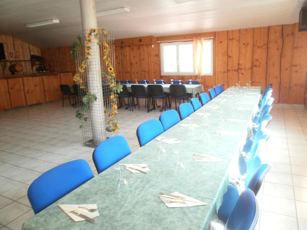 Hotel Restaurant Lancheton Saint-Julien-Mont-Denis Екстер'єр фото
